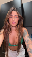 What do you think Blondes or brunette-s --CVTgrjwZ.mp4